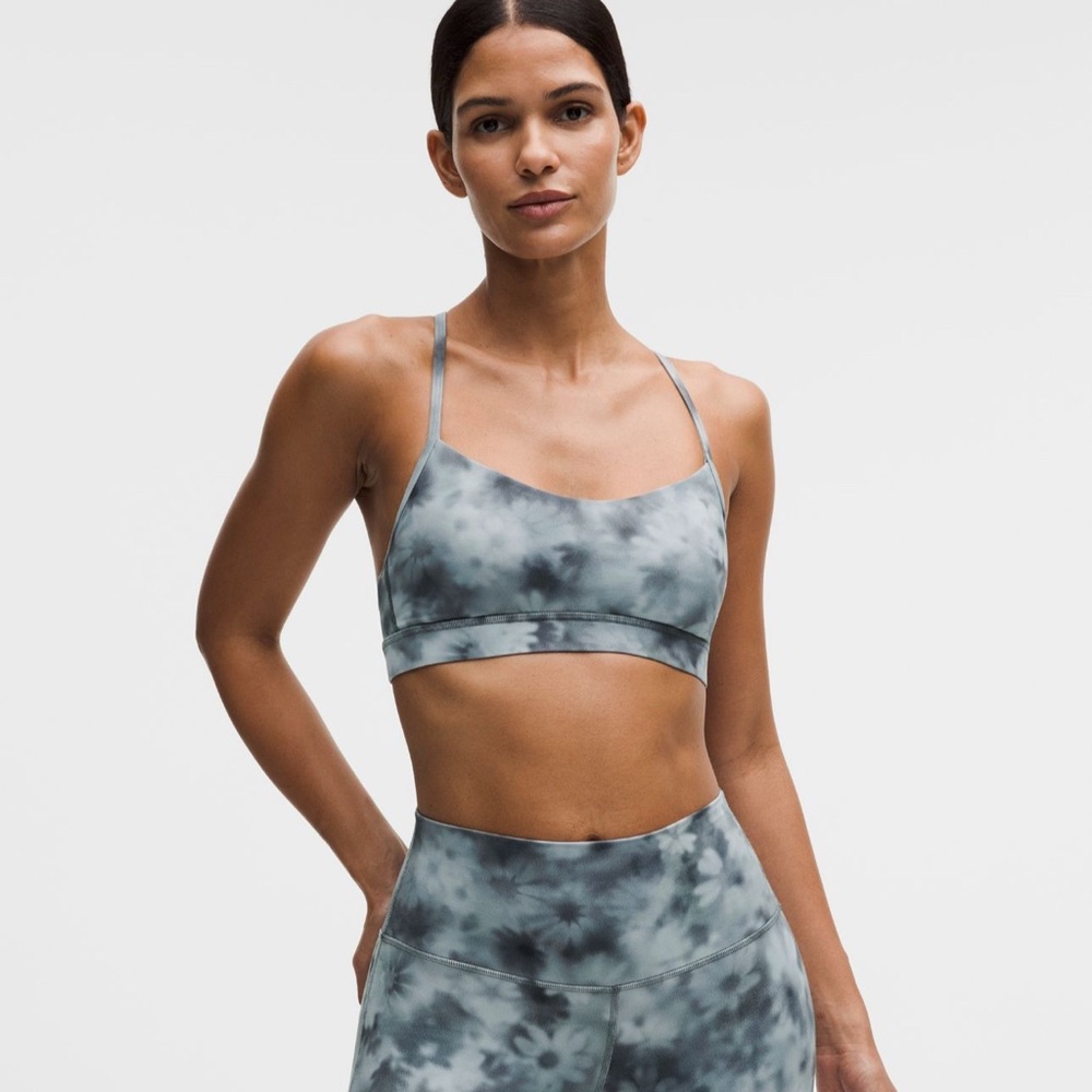 NWT Lululemon Flow Y Bra Nulu Meadow Haze Grey Multi Size 6